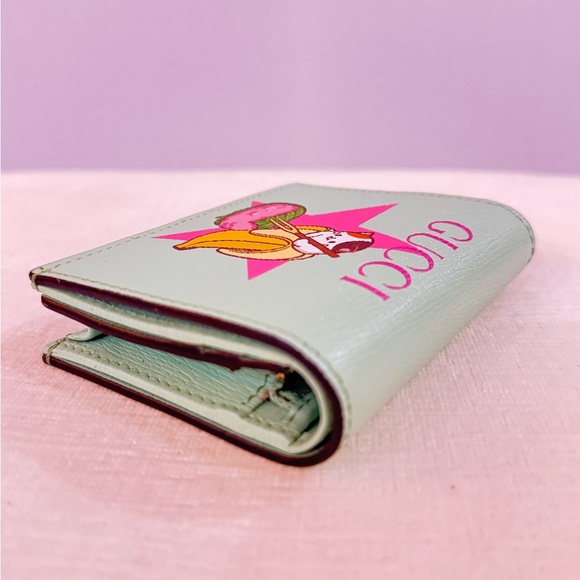 Gucci Limited Edition Light Green Grained Leather Bananya Compact Flap Wallet - Picture 3 of 8
